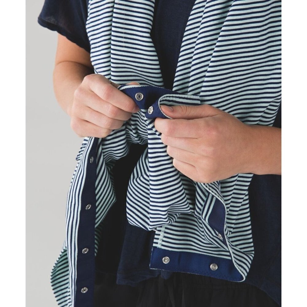 Lululemon Vinyasa Scarf Hyper Stripe Sea Mist Hero Blue Stripe Wrap Stretch Snap - Picture 7 of 7